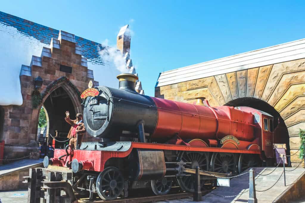 black and red steam train in Harry Potter World in Islands of Adventure